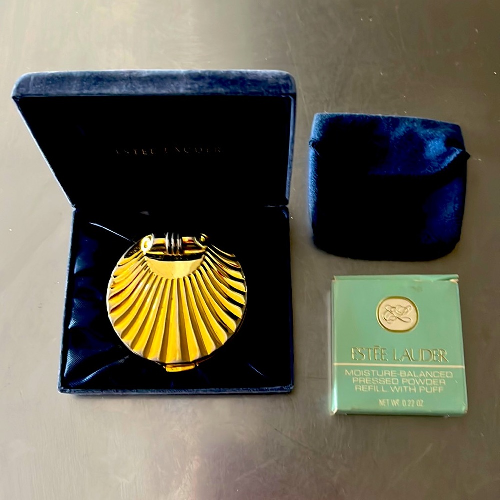 Estée Lauder vintageGolden Shell Compact